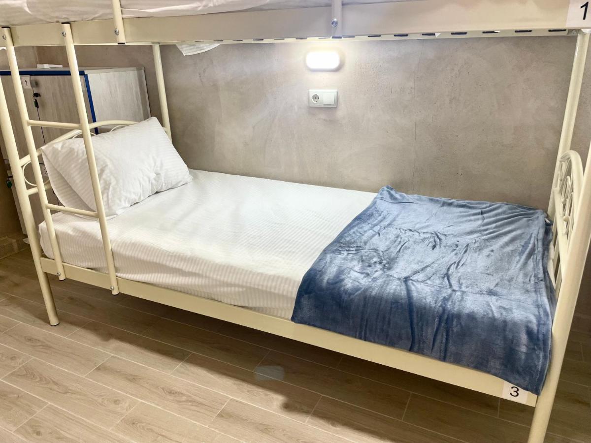 Hostel Garden St โอเดสซา ภายนอก รูปภาพ