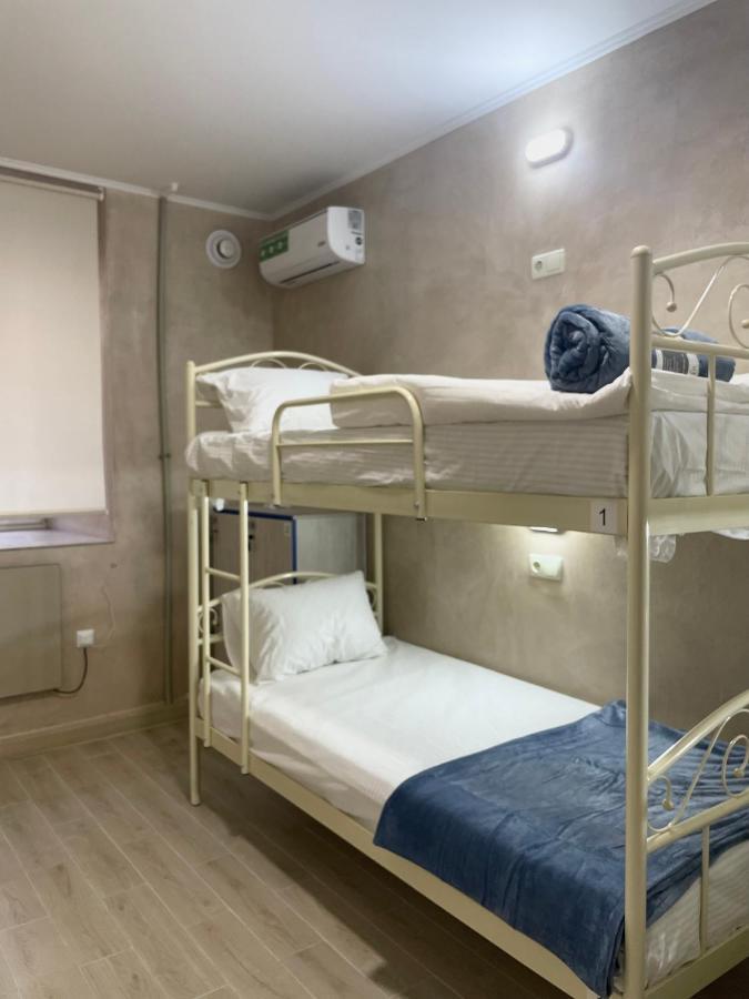 Hostel Garden St โอเดสซา ภายนอก รูปภาพ
