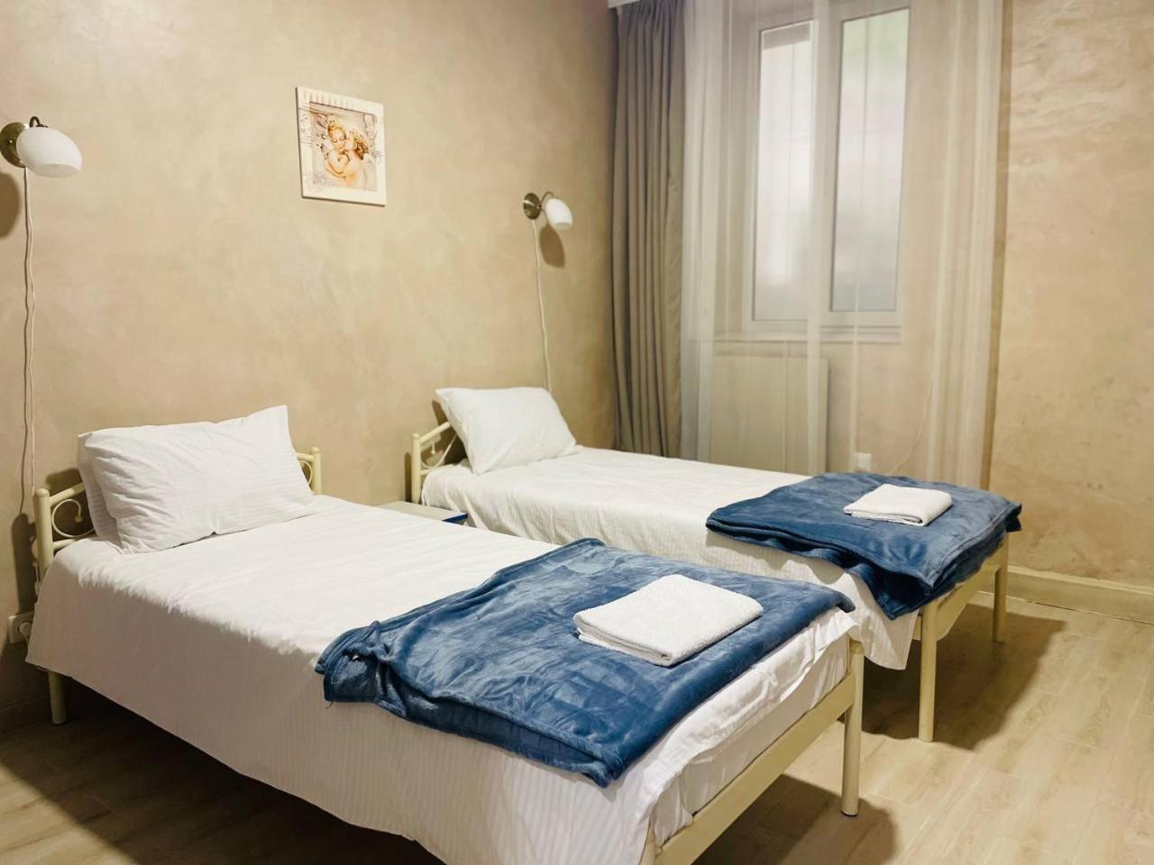 Hostel Garden St โอเดสซา ภายนอก รูปภาพ